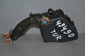 Блок запобіжників Skoda Octavia (A4 1U-) 1996-2011 1735494941 фото