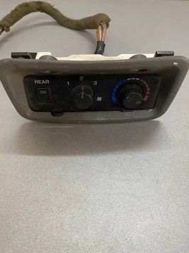 Блок керування пічкою Mitsubishi Pajero/Montero 1997-2004 1735495240 фото