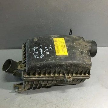 Корпус повітряного фільтра Kia Carnival 1999-2005 1735546292 фото