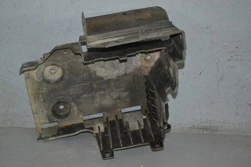 Корпус акумулятора Renault Laguna II 2001-2008 1735498272 фото